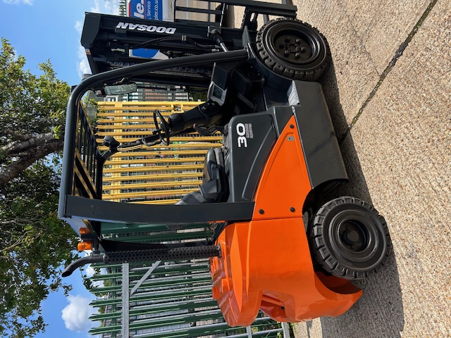 Doosan D30S-7