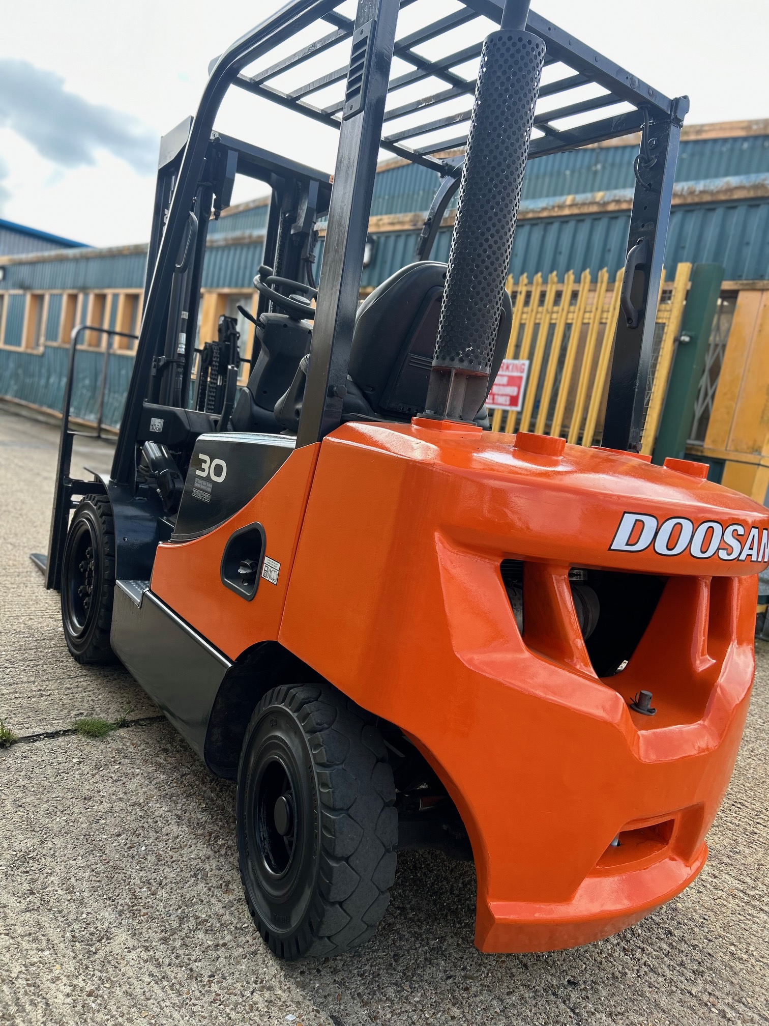Doosan D30S-7